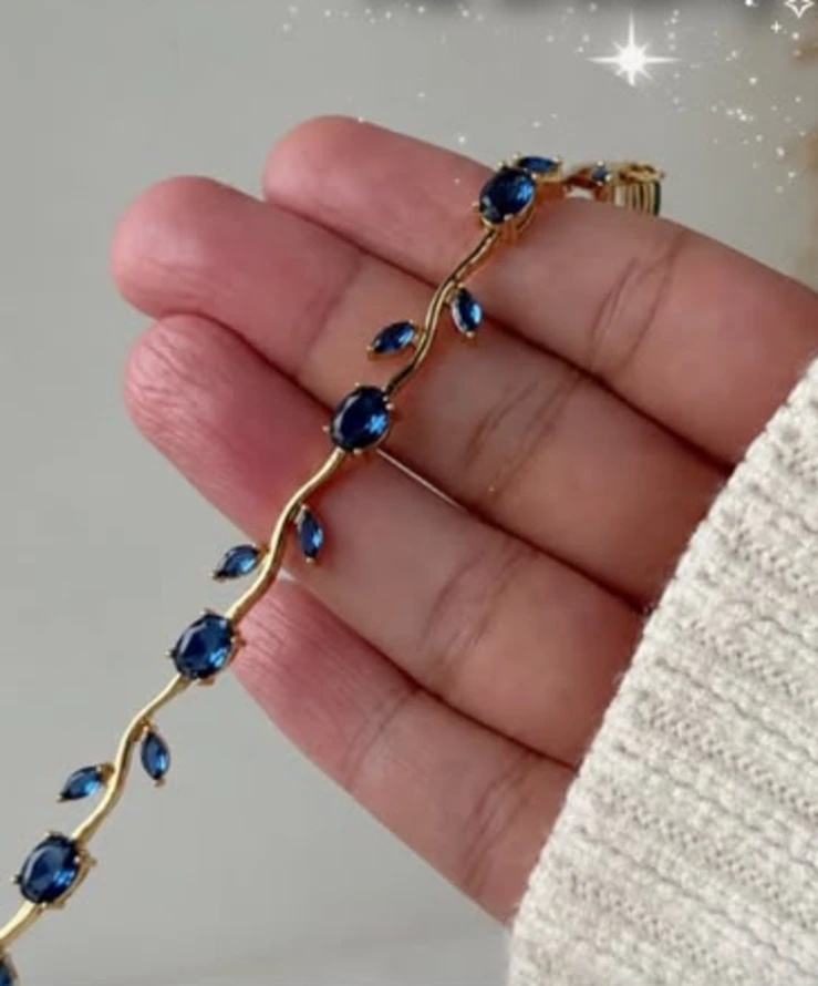 The Tulip Bracelet (Blue)